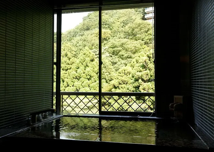 Art・Music Manatei Hakone