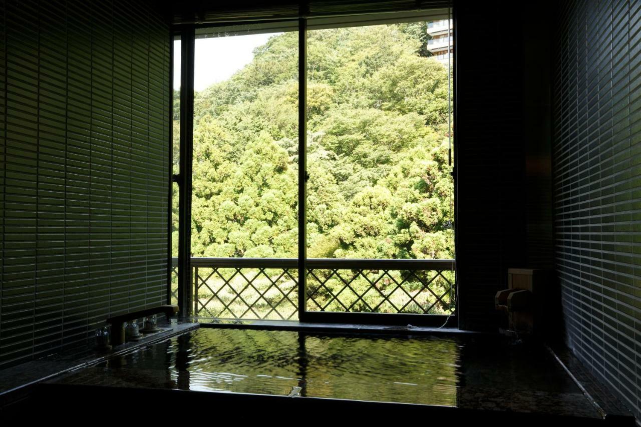 Art・music Manatei Hakone
